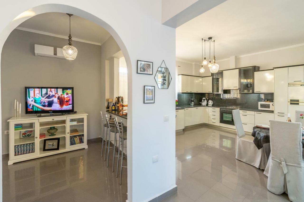 Fontana Luxury Villa Salakos With Pool Near Beach Εξωτερικό φωτογραφία
